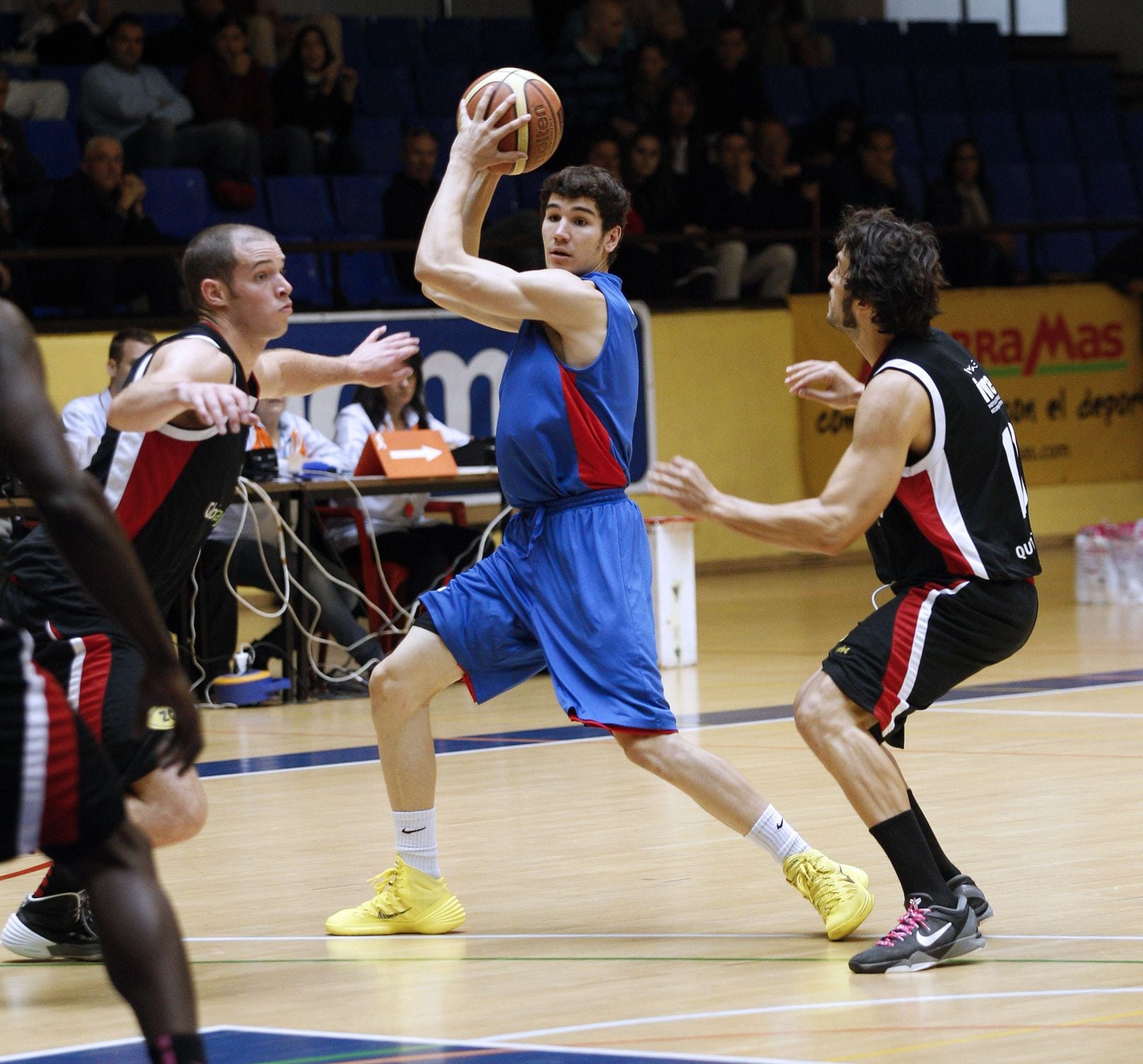 EBA: A continuar con la buena racha ante histórico del baloncesto nacional (sábado, 19:00)