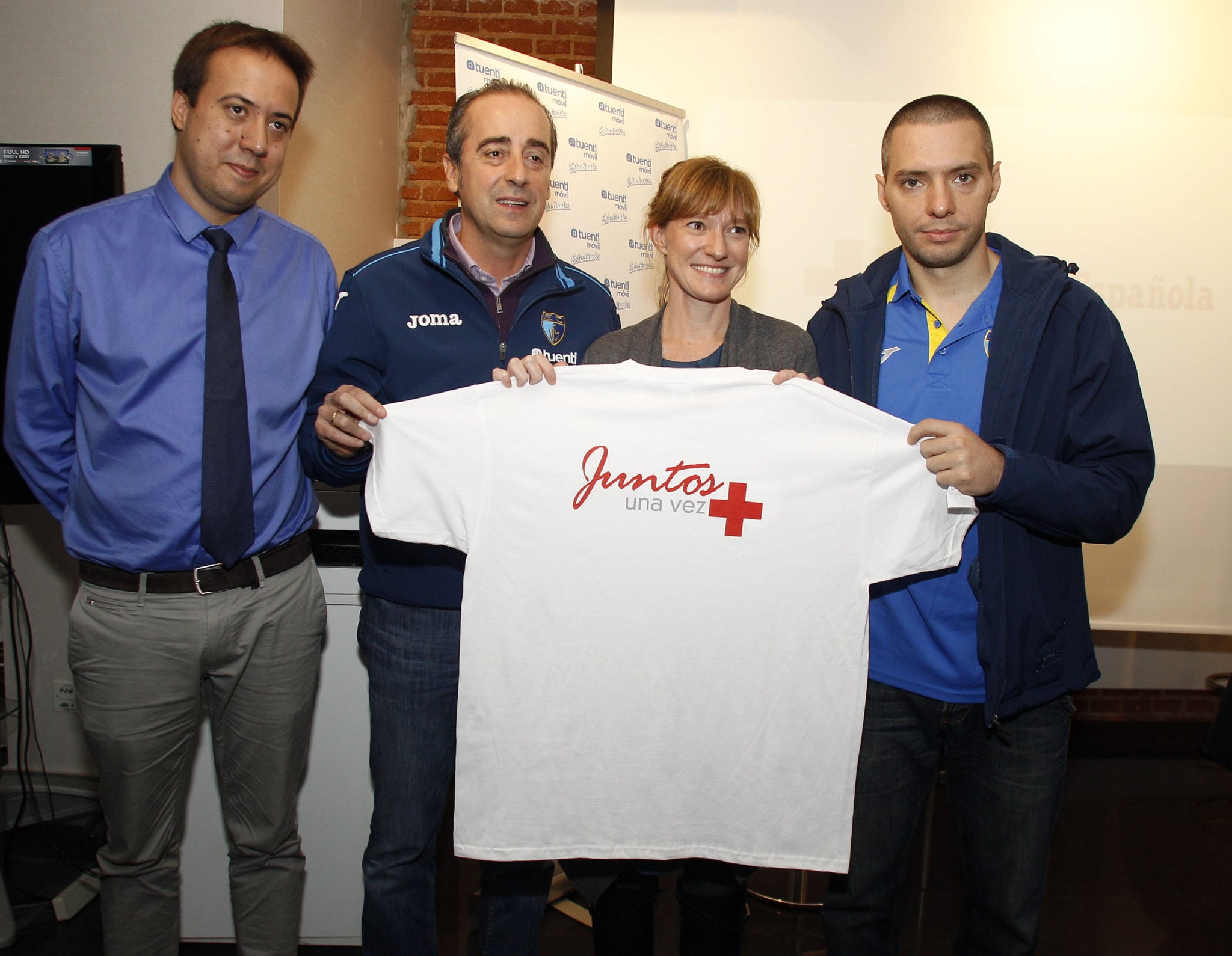 Cruz Roja Madrid y Fundación Estudiantes celebran cinco años de colaboración: homenaje a 500 voluntarios en el partido del domingo
