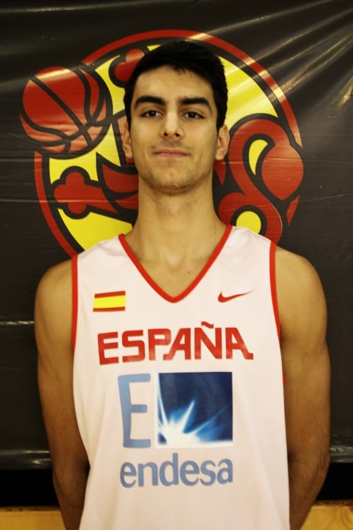 Jacobo Díaz lidera a España U19M en el paso a cuartos del Mundial (60-67)