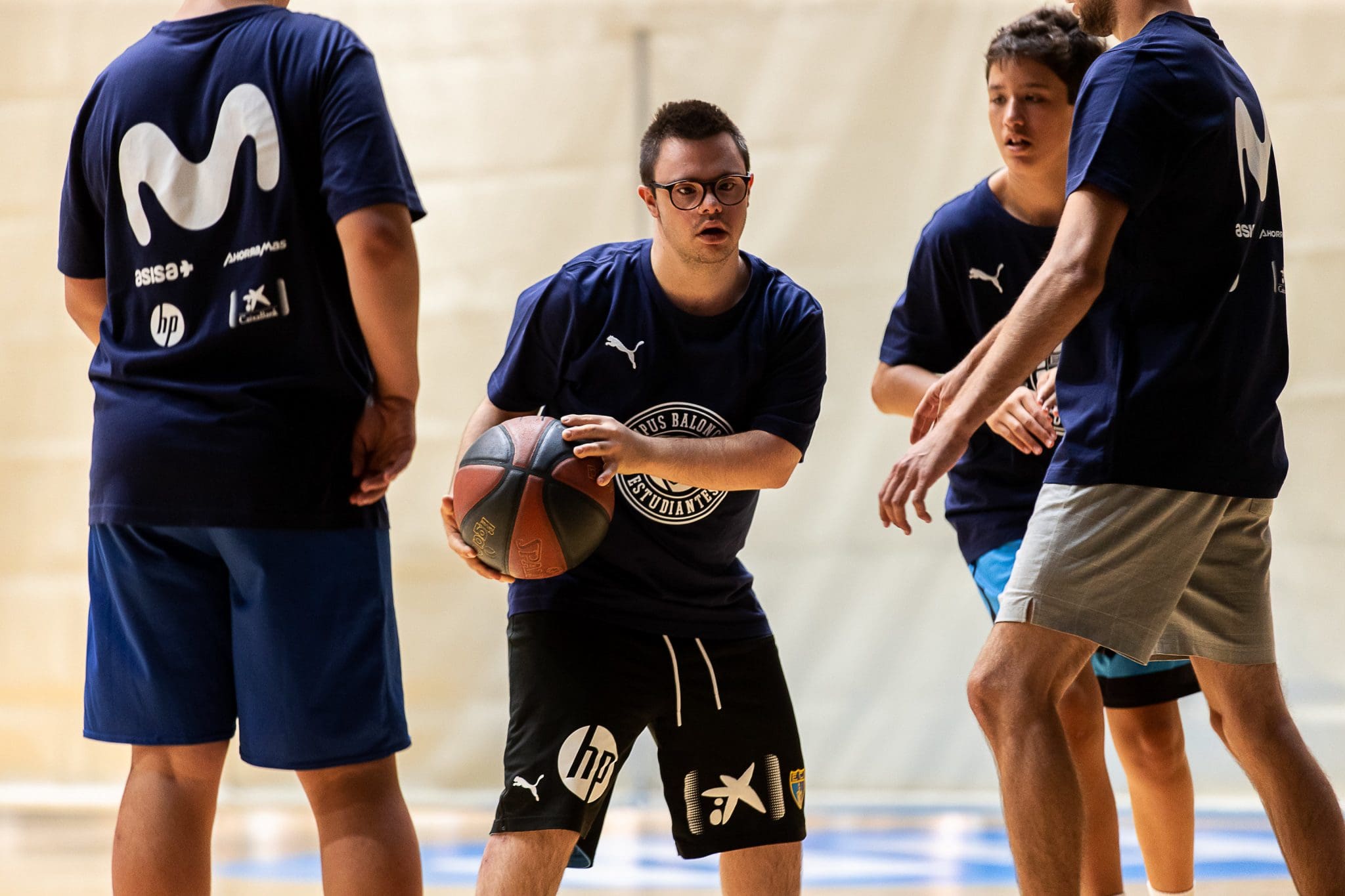 Nueva Escuela de baloncesto para personas con Discapacidad Intelectual en el Movistar Academy Magariños